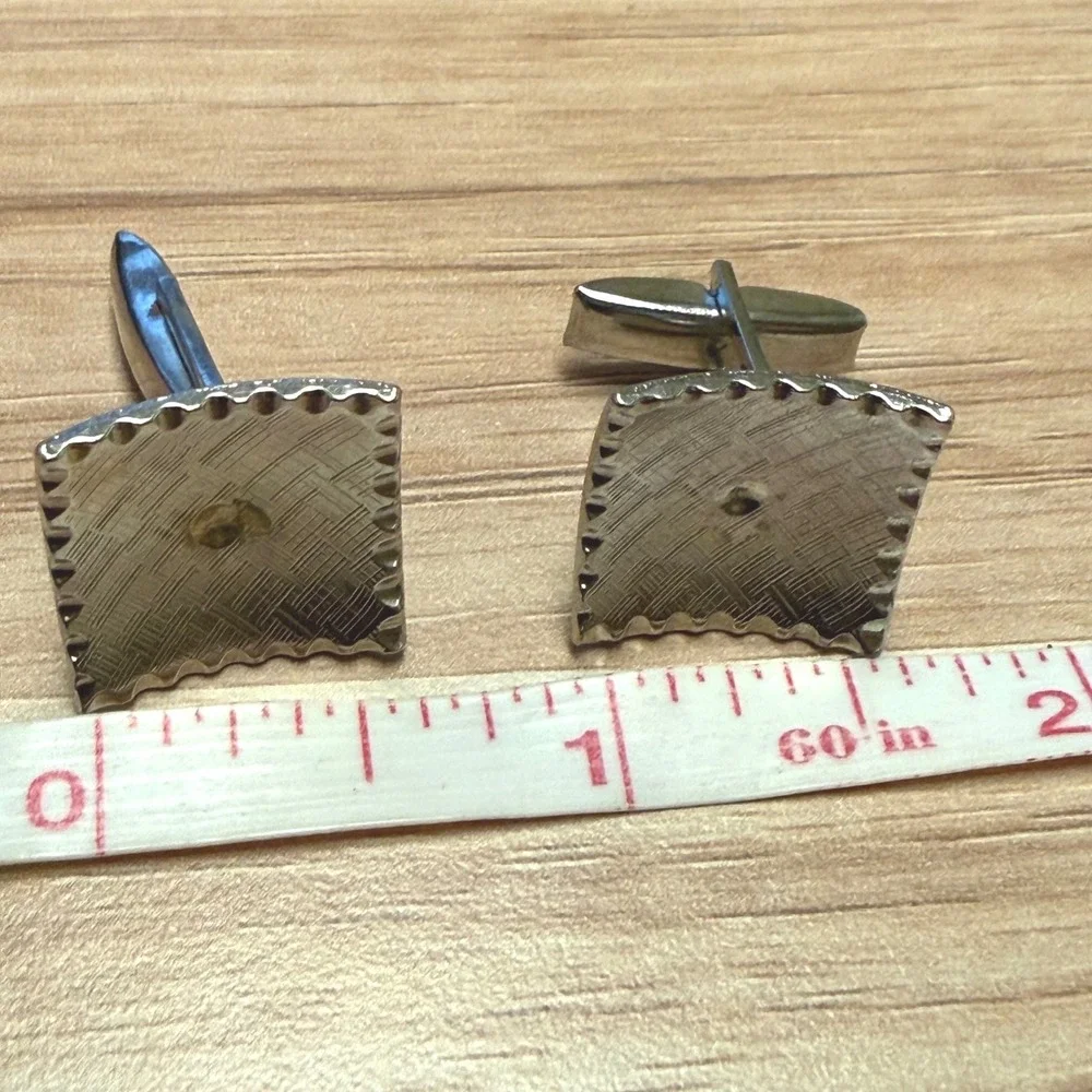 Vintage Silver Tone Textured Square Scalloped Edge Mens Toggle Back Cufflinks